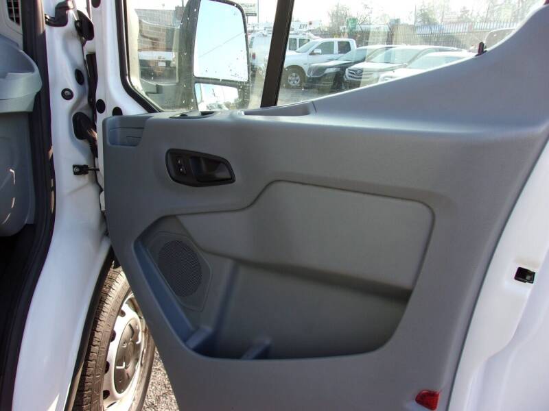 2015 Ford Transit Cargo 250