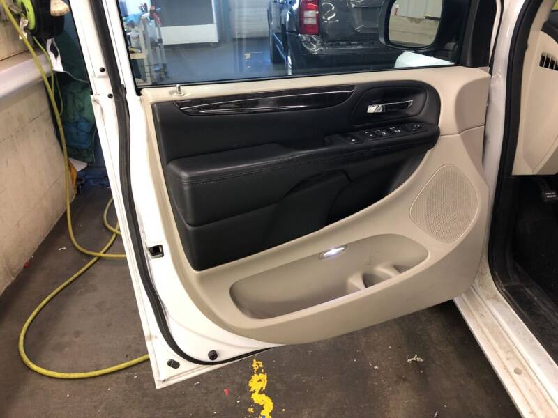 2017 Dodge Grand Caravan SE Plus