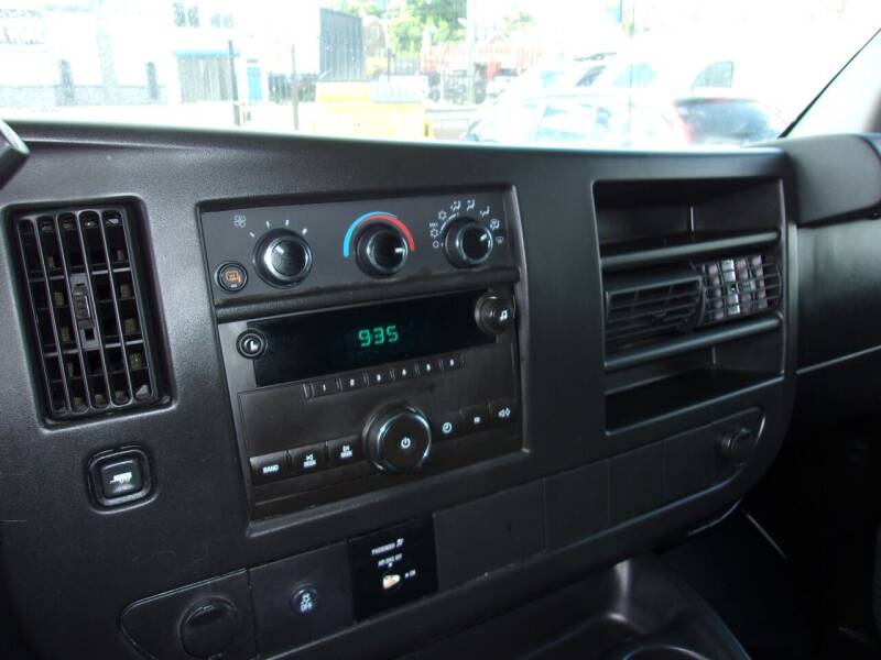 2014 Chevrolet Express Cargo 3500