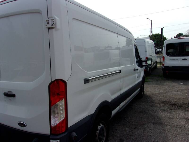 2015 Ford Transit Cargo 250
