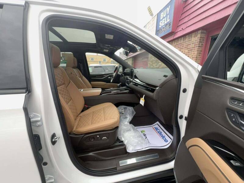 2023 Cadillac Escalade Sport