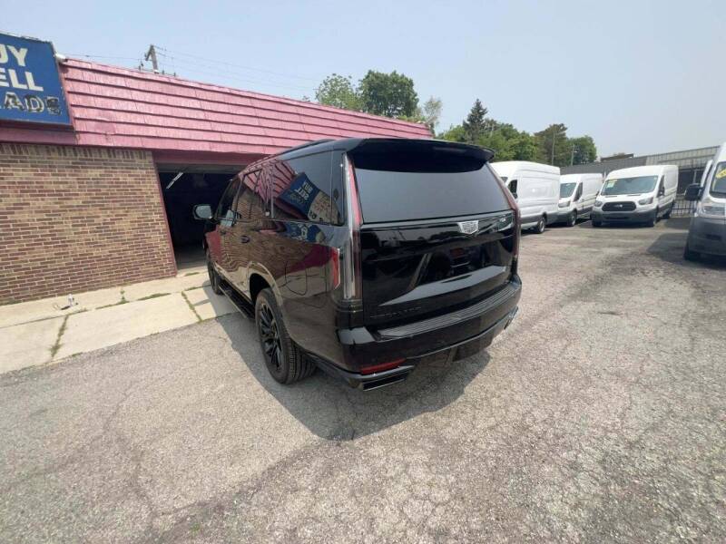 2023 Cadillac Escalade Sport