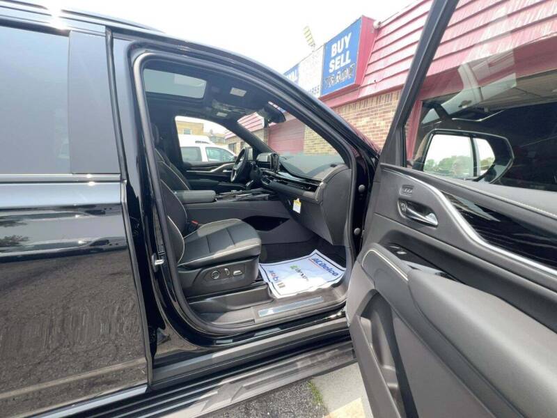 2023 Cadillac Escalade Sport