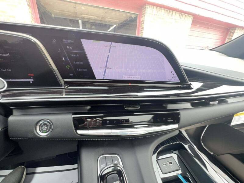 2023 Cadillac Escalade Sport