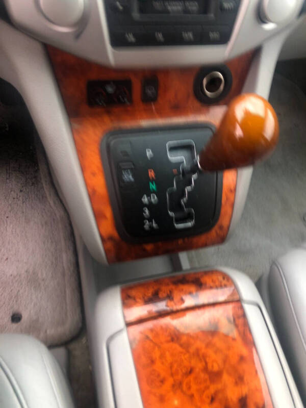 2005 Lexus RX 330
