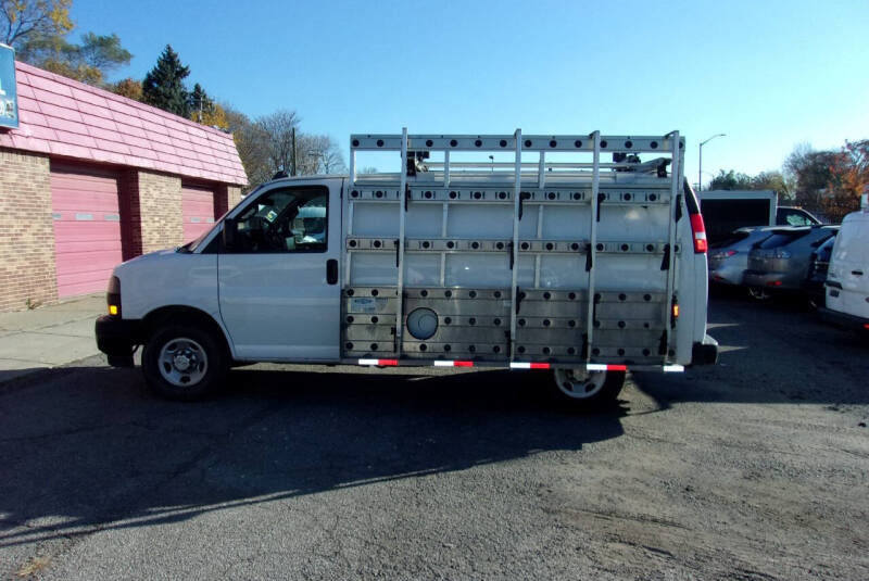 2020 Chevrolet Express 2500